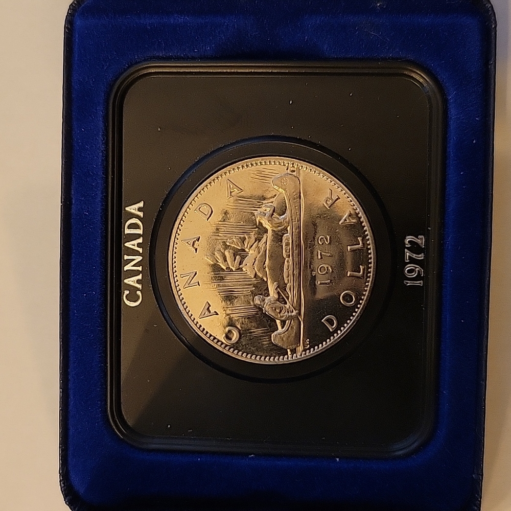 1972 Canadian 1$One Dollar Coin